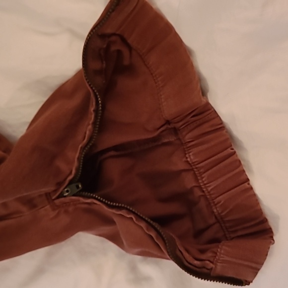 Super soft Loft cargos, broken-in style in rust. Size 2 but roomie. - Picture 5 of 8